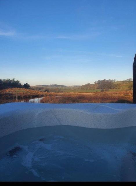 Villa Pond View Pod 1 With Outdoor Hot Tub - Fife - Loch Leven - Lomond Hills Kelty Exterior foto