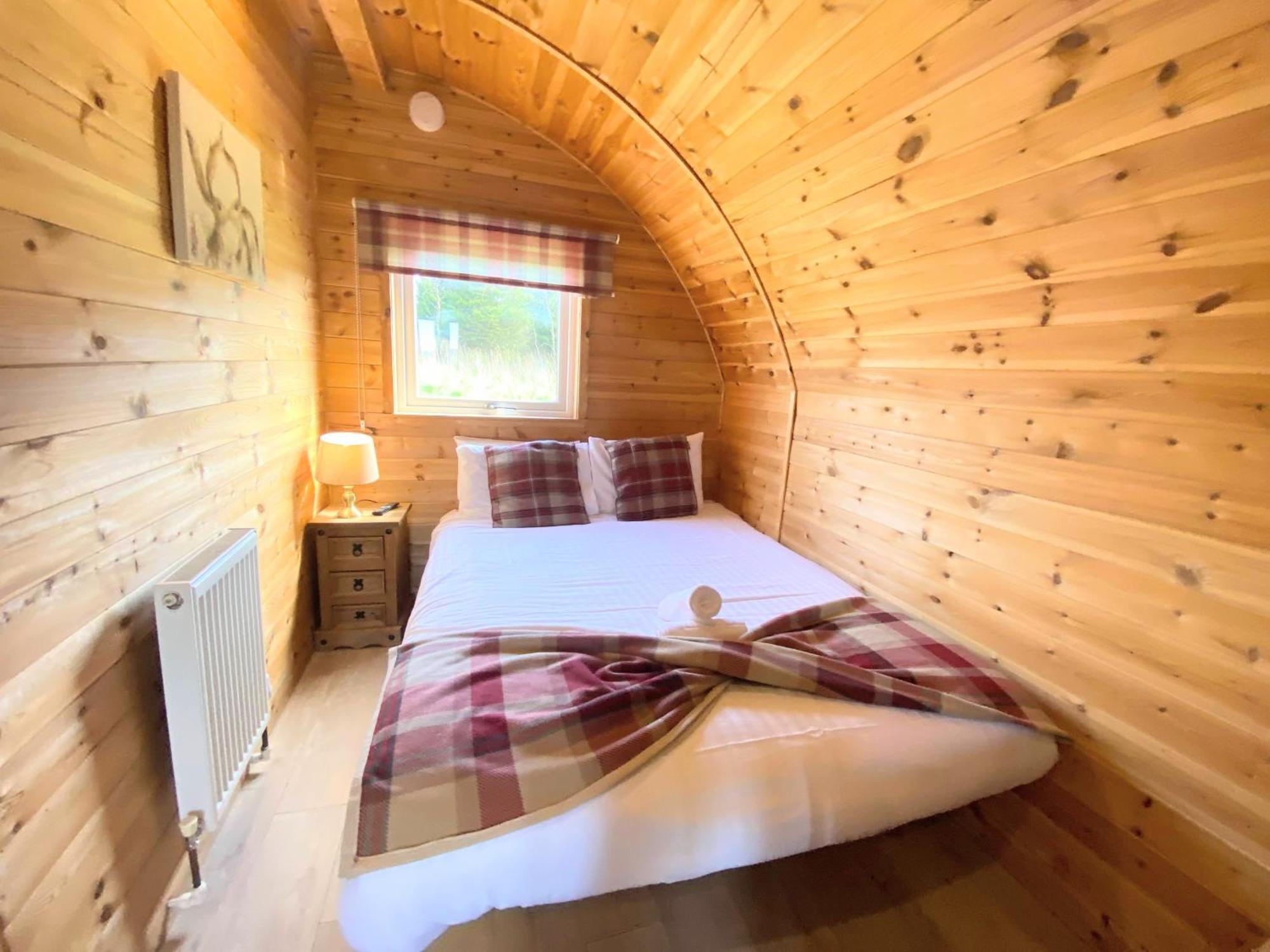 Villa Pond View Pod 1 With Outdoor Hot Tub - Fife - Loch Leven - Lomond Hills Kelty Exterior foto
